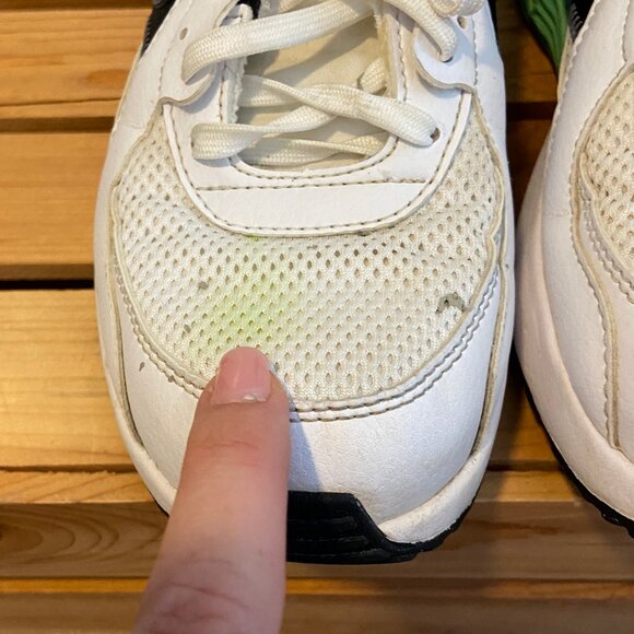 CLEARANCE! Nike Women's Size 8 Air Max Excee Sneakers White Green Glow Shoes - Picture 12 of 12